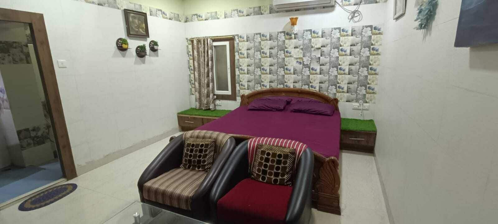 Room 4, kRtAtithya-1 B & B - A Bed and Breakfast, Puri