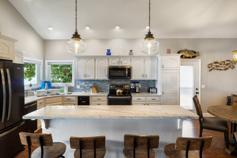 Private kitchen 2, Incredible Views, Spacious Deck, Private Dock, Gas Grill, Games & Cards, Morgan