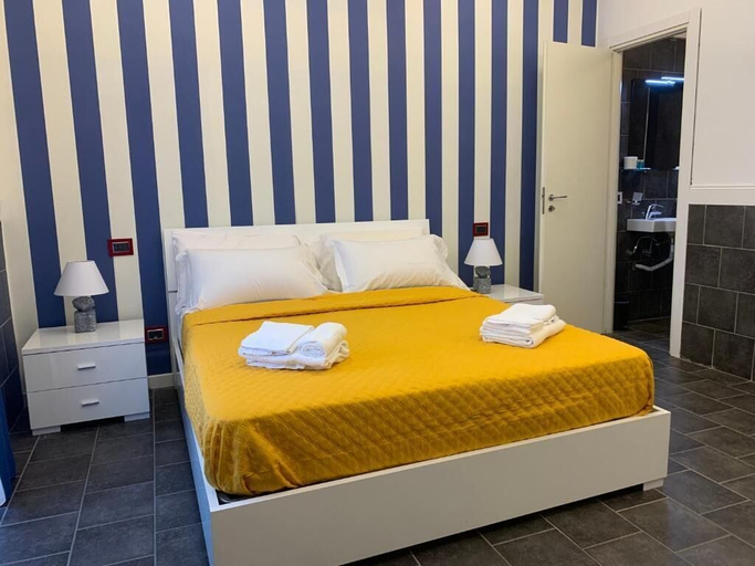 Bedroom 4, Yacht Club Angioino, Napoli
