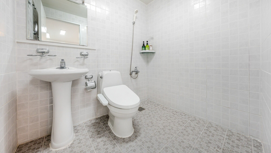 Bathroom, Yangyang Sunrise and Sunset Private Pens, Yangyang