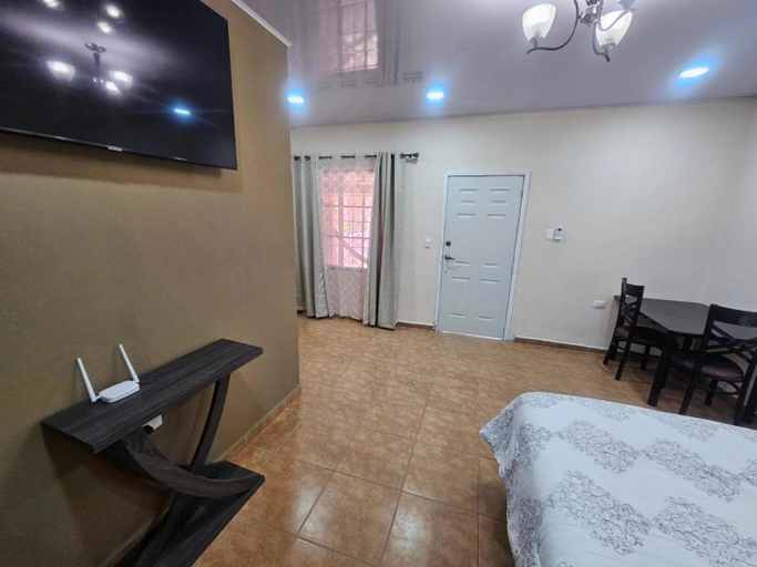 Bedroom 5, Palmerola Inn, Comayagua