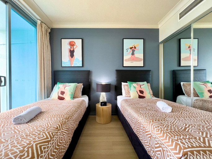 Bedroom 3, Surfers Paradise Ocean-View Apartment, Gold Coast