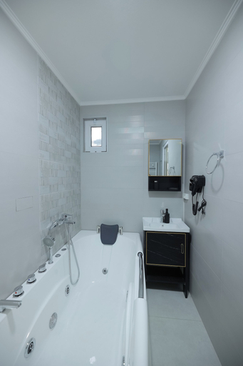 Bathroom 3, Hotel Harmony Premium, Tskaltubo