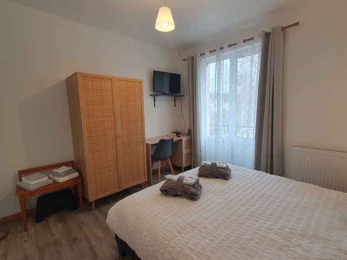 Bedroom 4, Hôtel-Bar-Restaurant de la promenade, Vosges