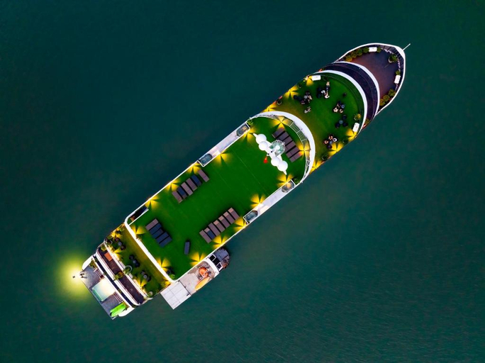 Exterior 2, Venus Cruises Halong Bay, Hạ Long