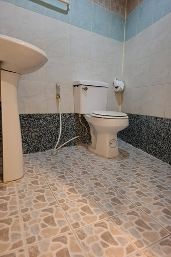 Bathroom 4, Kamala Orchid Guesthouse, Phuket Island