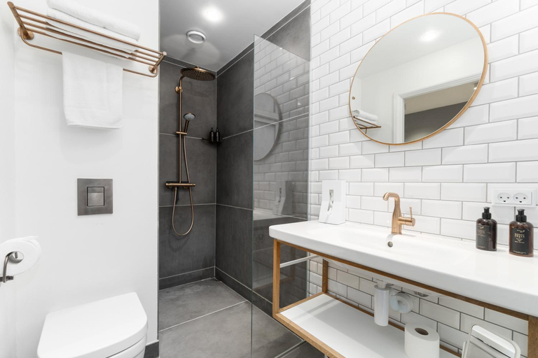 Bathroom 4, Hotel Kong Arthur, Copenhagen