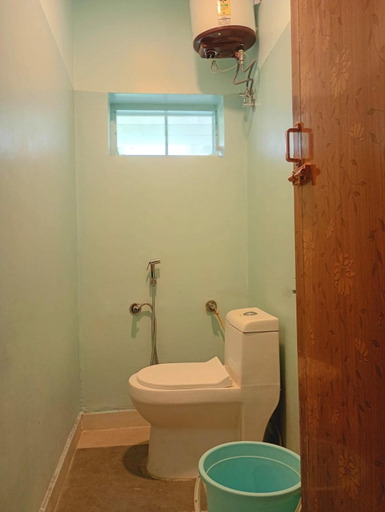 Bathroom 3, Sixth Star Inn, Theni