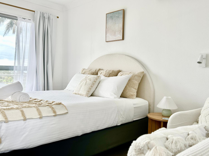 Bedroom 3, Mollymook Ocean View Motel - Welcoming Guests 18 Years and Older, Shoalhaven - Pt B