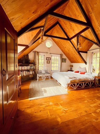 Bedroom 3, Stumpfields, The Nilgiris
