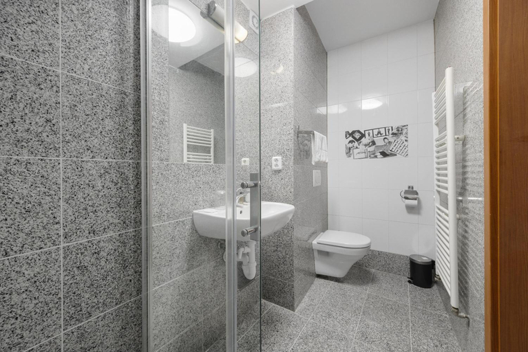 Bathroom, Reverie Hotel, Bratislava I