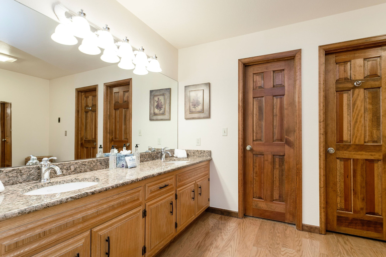 Bathroom 5, I1 Gore Creek Meadows 4 Bedroom Townhouse, Eagle