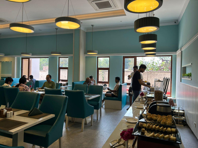 Food & Drinks 4, The Pearl Club Resort, Birbhum