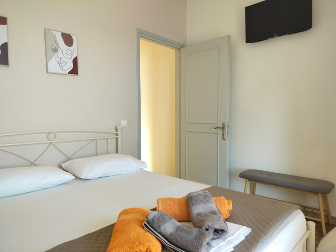 Bedroom 2, Fiorentina apartments, Ionian Islands