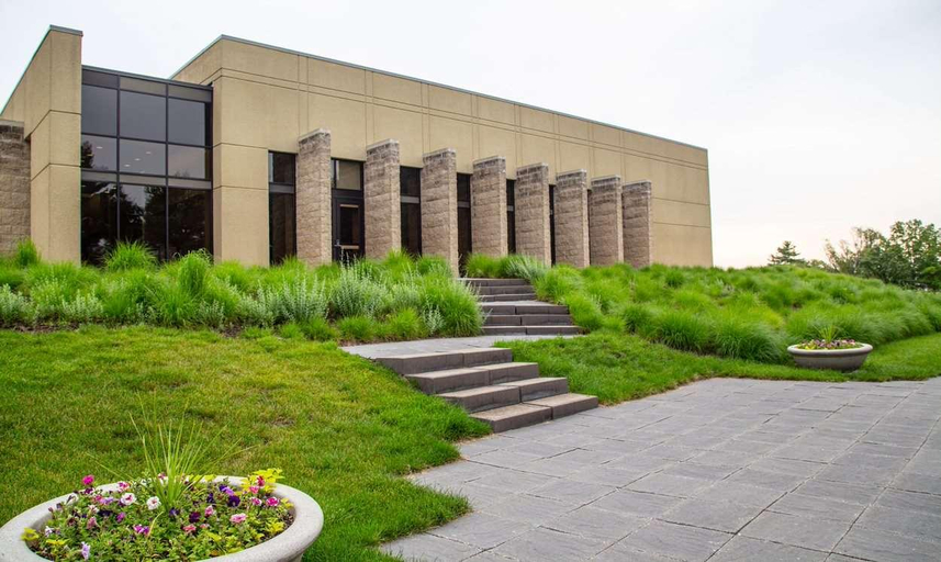 Exterior & Views 2, Gateway Hotel and Conference Center at Iowa State University, Story