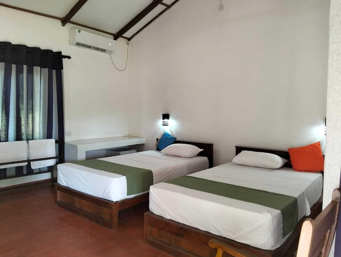 Bedroom 3, Tiara Elephant Lodge, Palugaswewa