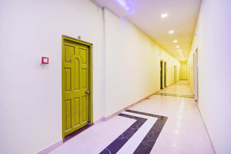Public Area 2, Collection O Howrah Botanical Garden, Haora