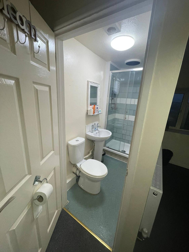 Bathroom 5, Prestleigh inn - great to stay, Somerset