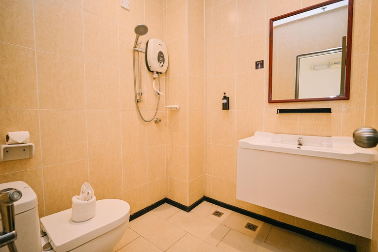 Bathroom 3, Kingston Hotel 12 @ Jalan Raja Laut, KL, Kuala Lumpur