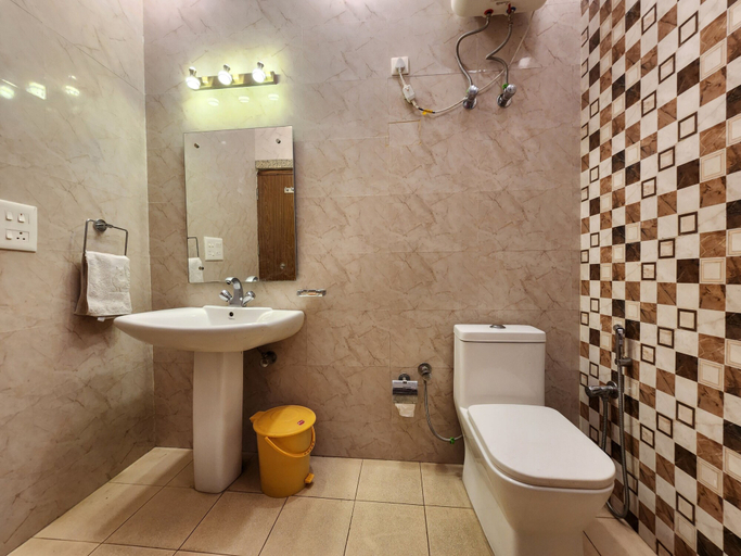 Bathroom, Jungle Babbler Tourist Resort, Rewari