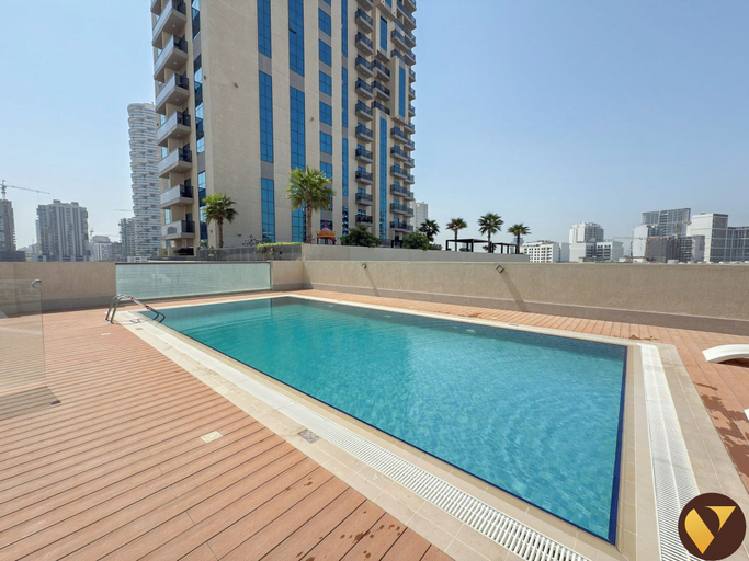Sport & Beauty, JVC unit Pool Jogging Track Play Area, Dubai