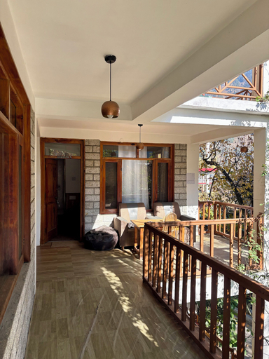 Living area 2, Basera by Mountain Story, Kullu