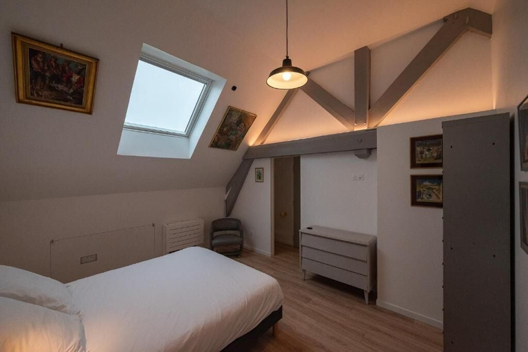 Room 4, Les Insolites, Oise
