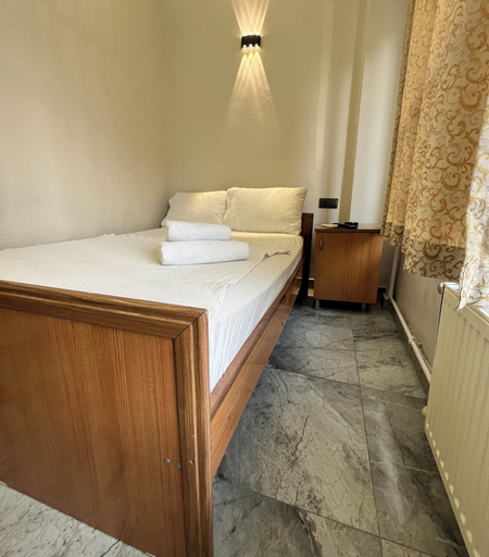 Room 2, Hotel KONAK, Şehitkamil