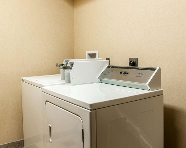 Bathroom 5, Quality Inn & Suites Mattoon Area, Coles