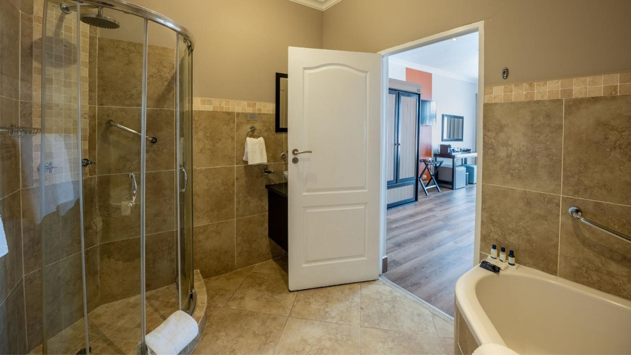 Bathroom 4, ANEW Hotel Highveld eMalahleni, Nkangala