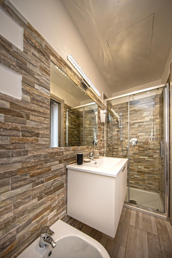 Bathroom 2, Perla al Pigneto Bed and Breakfast Roma, Rome