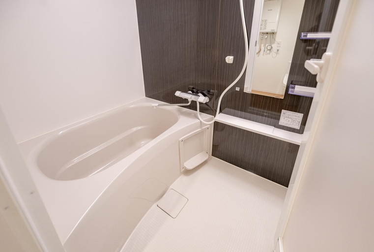 Bathroom 2, Hotel the World Omori, Ōta