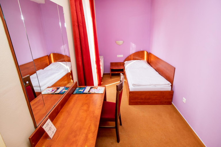 Bedroom 3, Hotel Boss, Žilina