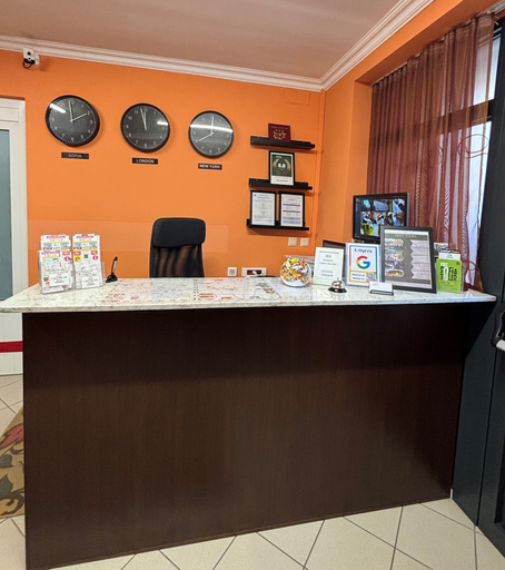 Reception 3, Lopera Guest House, Stolichna