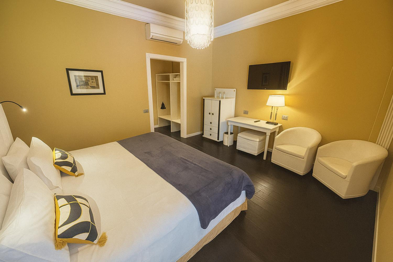 Bedroom 3, Hotel Greif Maria Theresia, Trieste