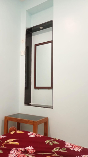 Bedroom 2, Sixth Star Inn, Theni
