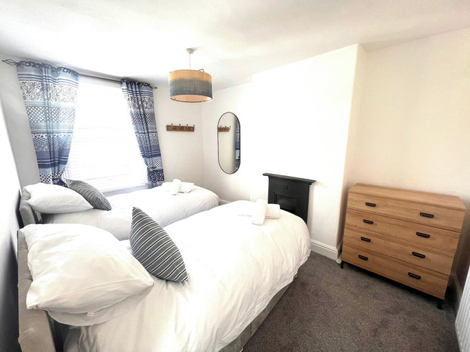 Room 2, Seaside Haven at Willowdene Cottage, Conwy