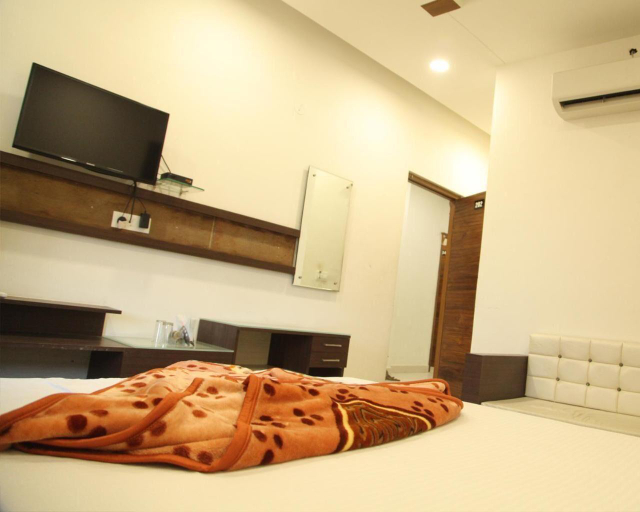 Bedroom 2, HOTEL SHAHI HAVELI, Bø