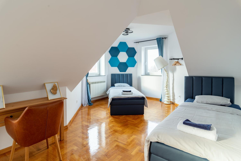 Bedroom 2, THE CASTLE - Free Parking - Self Check In, Kraków City