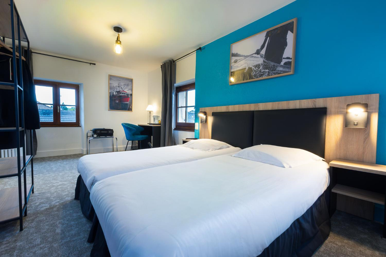 Bedroom 2, Hotel de France, Ain