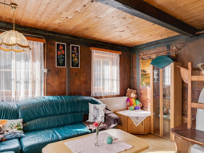 Others 5, Chalet in Matrei near Ski Lift Bus, Lienz