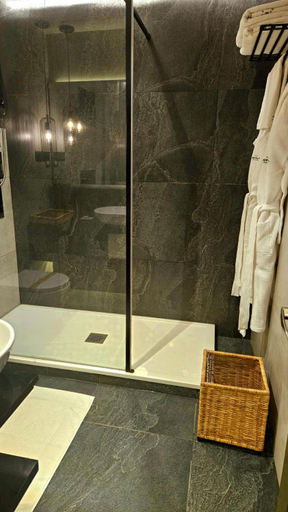 Bathroom 2, HIDE ELLA Hotel & Resort, Ella