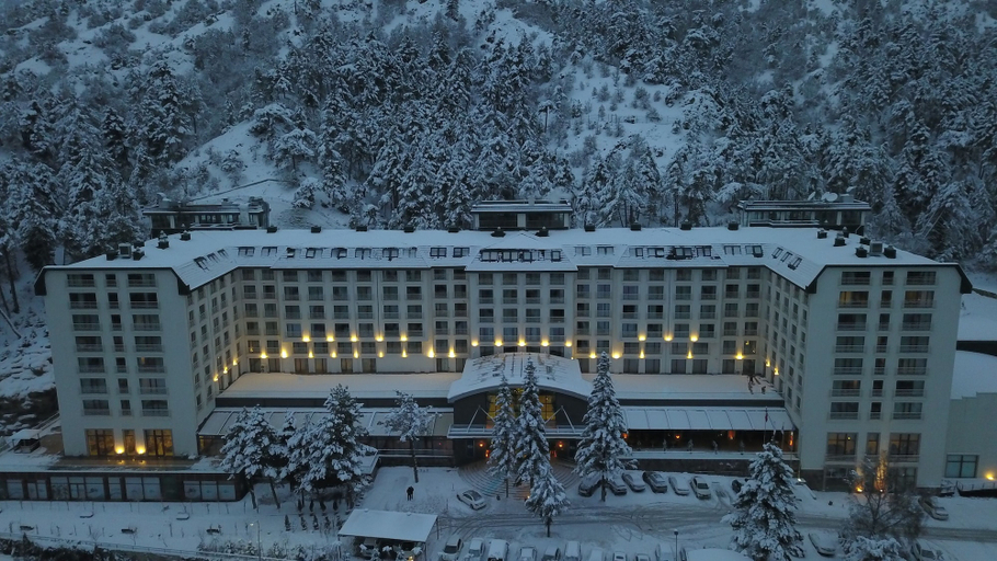 Exterior & Views 2, Cam Thermal Resort Spa Convention Center, Kızılcahamam