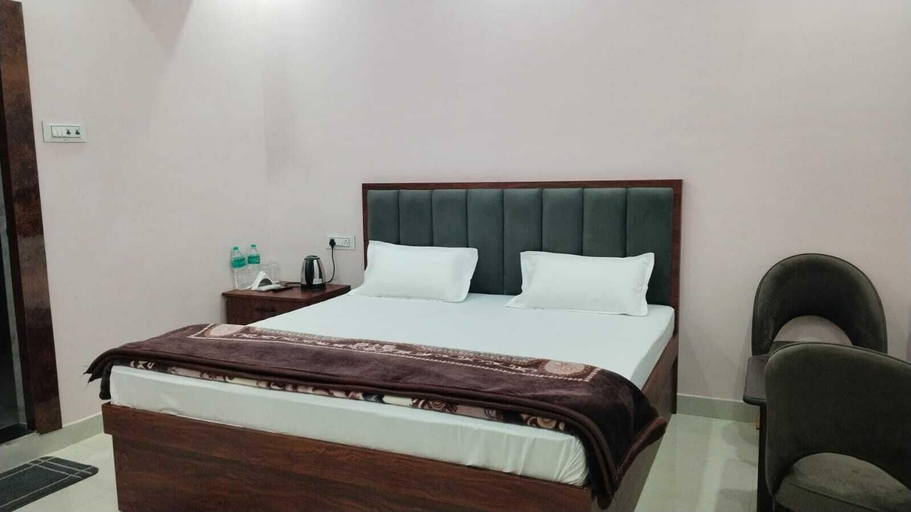 Room 5, Ojas Royale - Banquet and Hotel, Allahabad