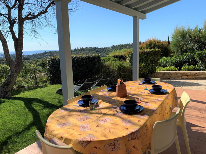 Others 4, Family-Friendly Villa with Pool, Var
