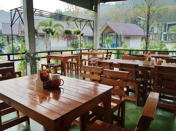 Food & Drinks 4, Evergreen Koh Chang Resort, Koh Chang