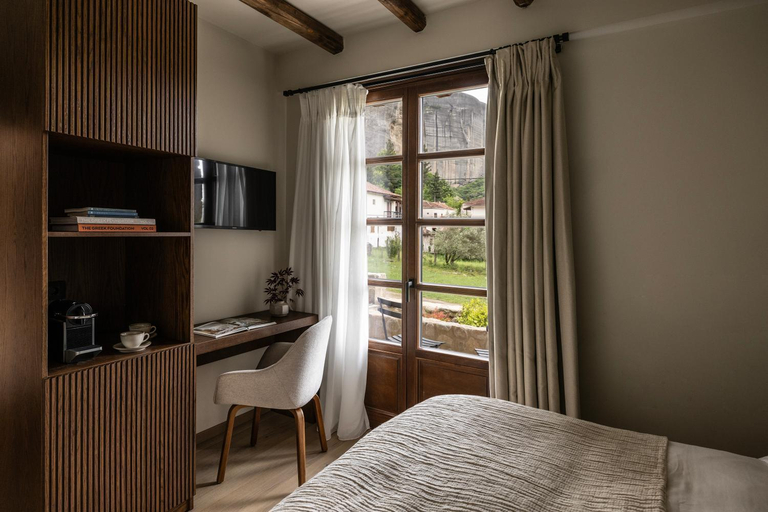 Bedroom 4, Mones, Thessaly
