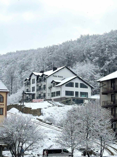 Front of property, Polyana Kvasova - Green Mountain Apart, Svaliavs'kyi