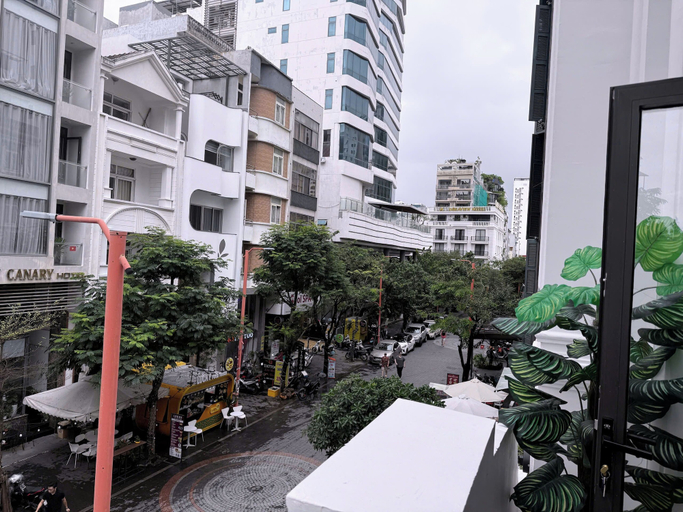 Street view 2, Sweet Home Hotel & Apartment, Da Nang
