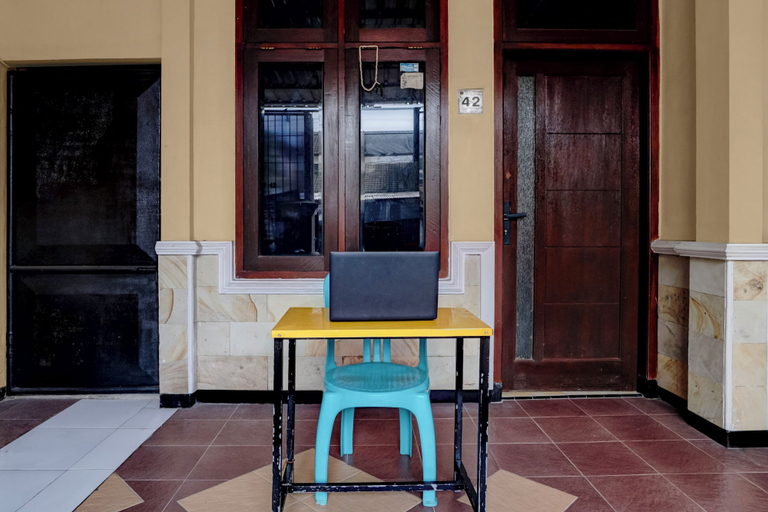 Reception 3, OYO 95035 Harmony Guest House Syariah, Malang